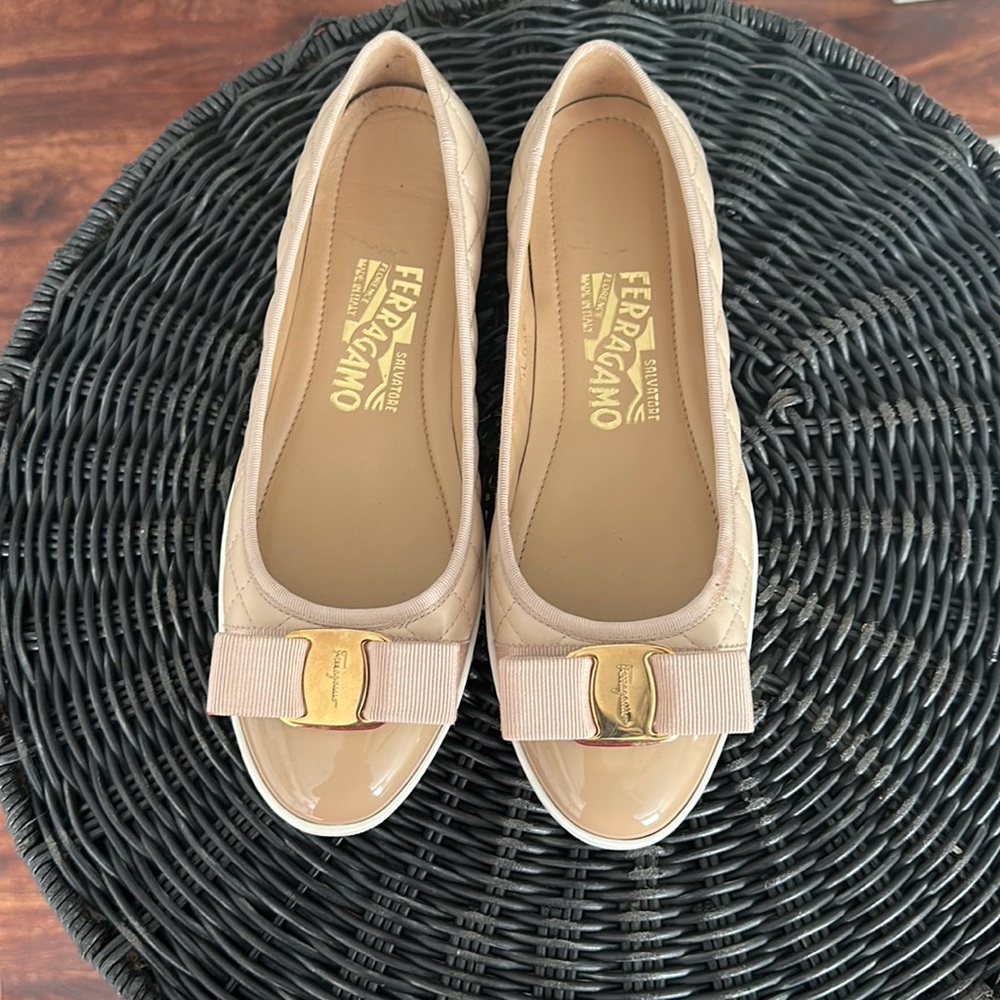 Authentic Salvatore FERRAGAMO  Flats. Dress to Impress.